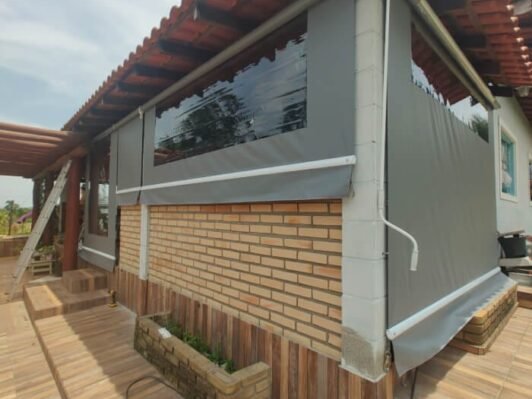 Toldo Cortina com Visor cinza {{brizy_dc_image_alt entityId=